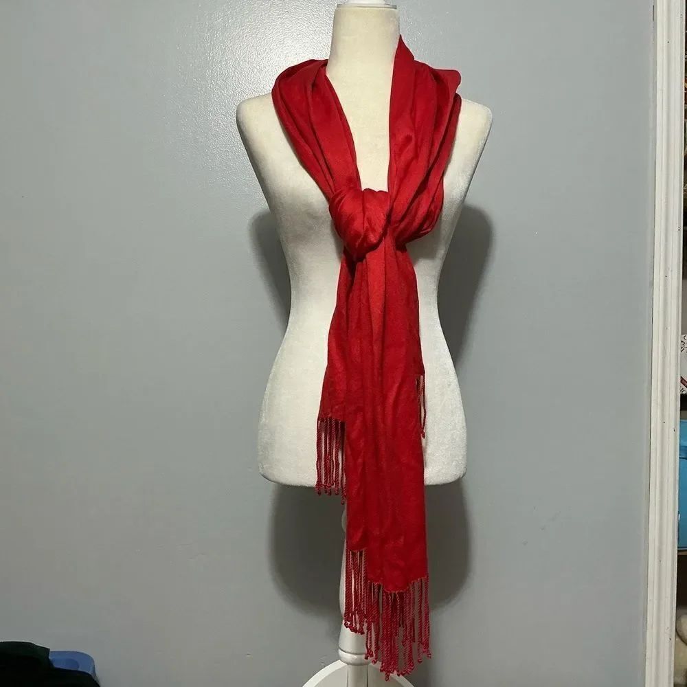 Cejon Elegant Red Women's Scarf